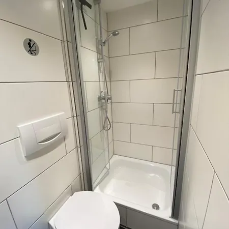 Koblenz - Eigenes Bad,Kueche - Wifi - Parkplatz - 2 Og Apartment Exterior photo
